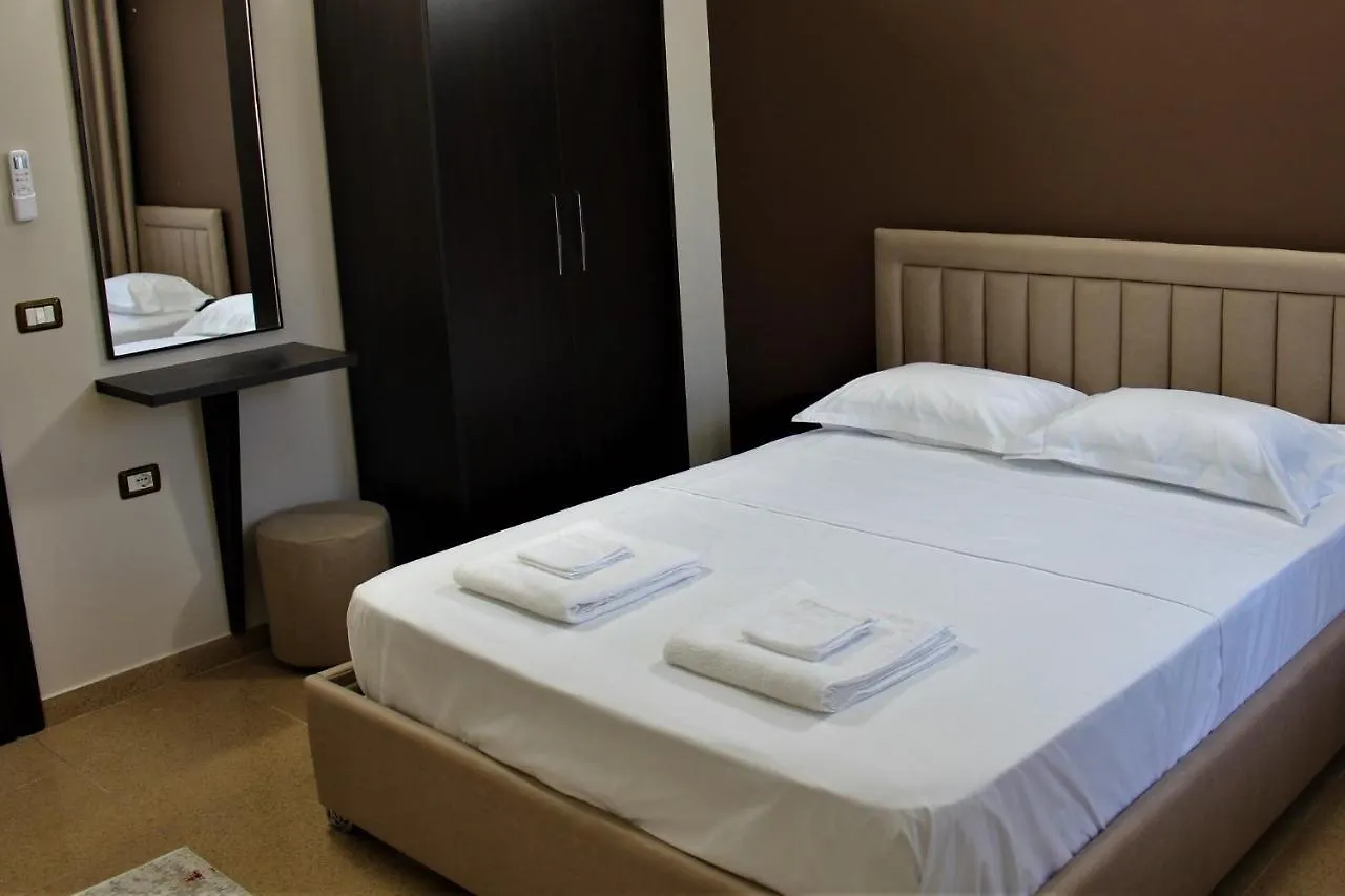 Hotel Vila Maledhi Berat 0*,  Albanien