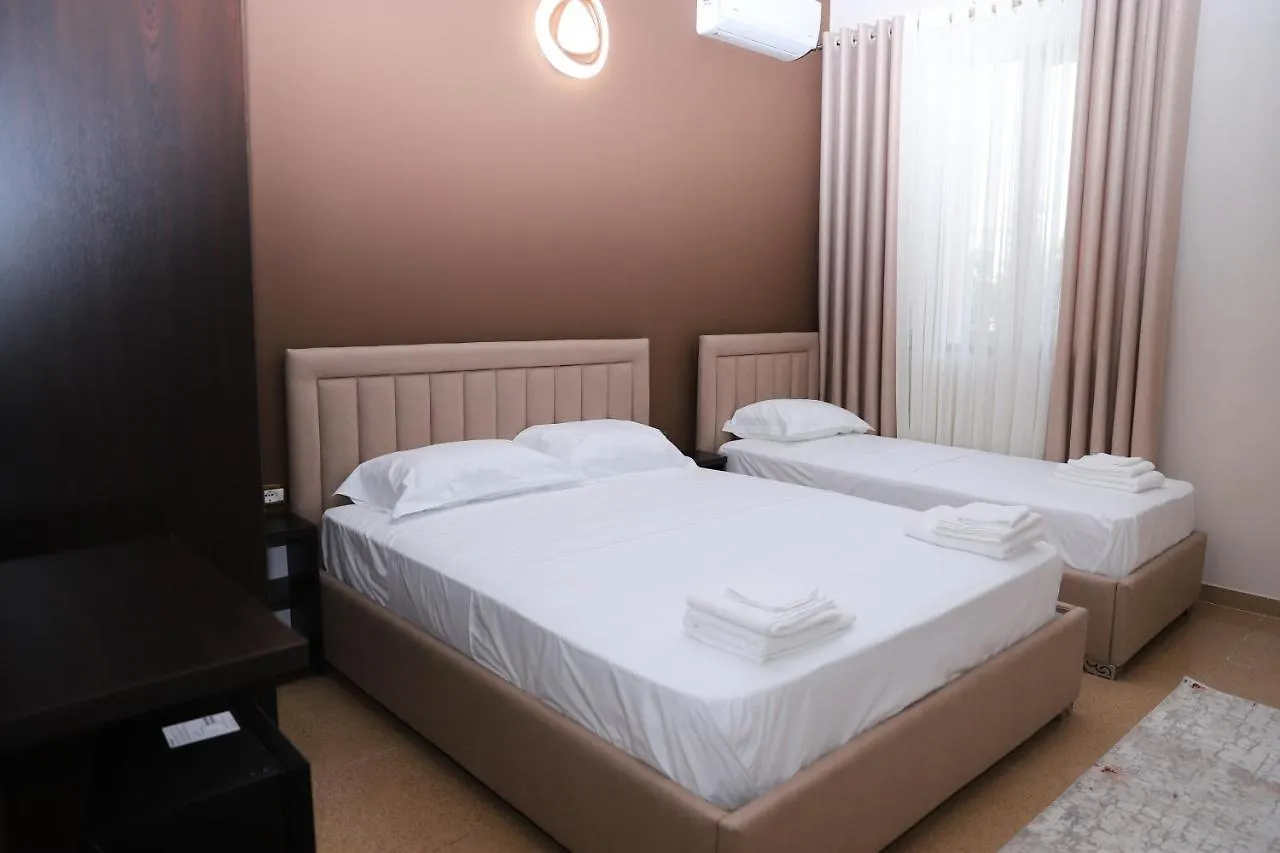 بيت ضيافة Hotel Vila Maledhi بيرات