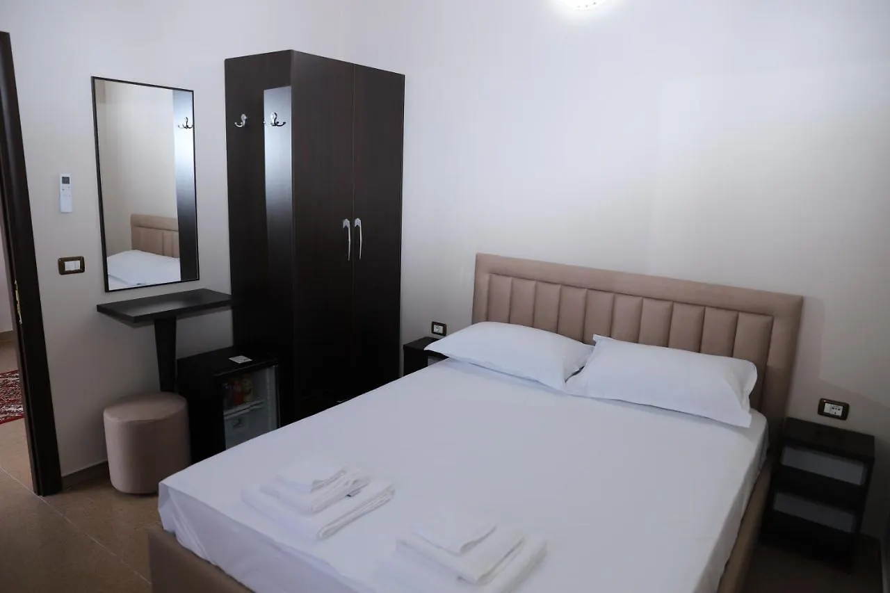 بيت ضيافة Hotel Vila Maledhi بيرات